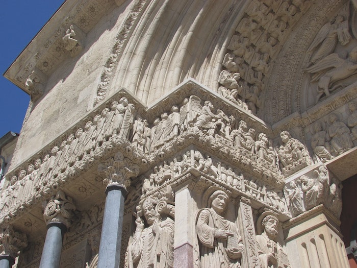 Portico carvings, Saint Trophime