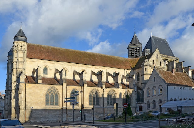 Compiègne Saint Antoine church