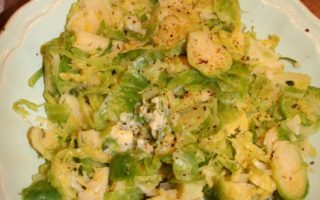Thyme-Steamed Brussels Sprouts with Butter