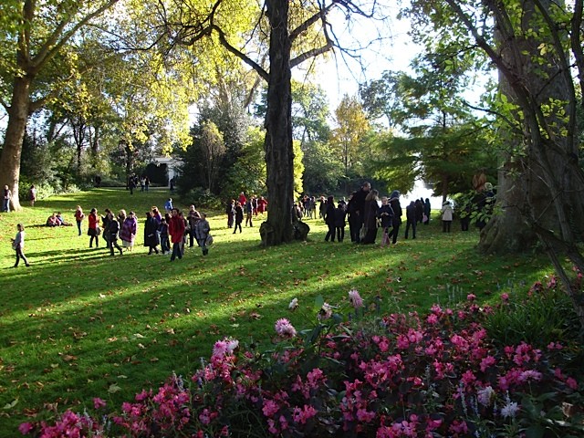 Elysée Palace Gardens Open to the Public