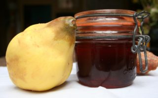 Quince Jelly / <i>Gelee de Coings</i>