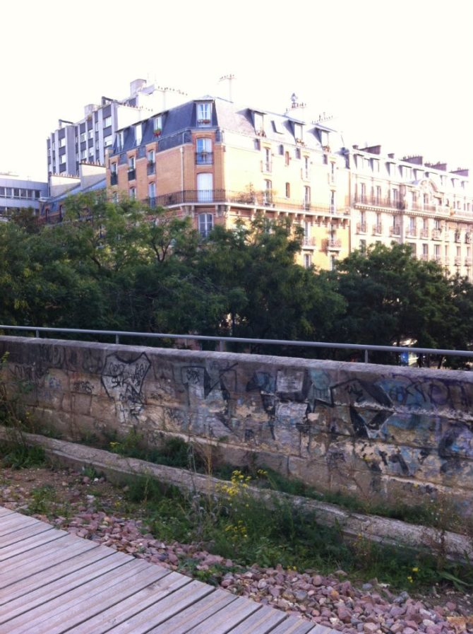 Paris Walks: La Petite Ceinture