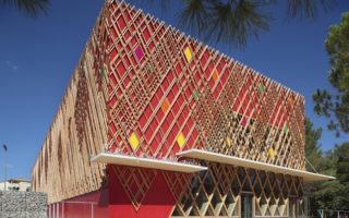 Th&eacute;&acirc;tre Jean-Claude Carri&egrave;re Opens in Montpellier