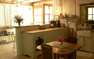 Bordeneuve Retreat: A Haven for Artists and Writers in the Ari&egrave;ge