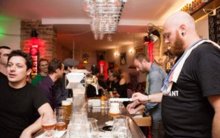 Les Trois 8: Craft Beer in Paris