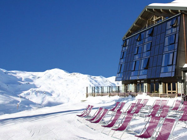 Ski the French Alps: Free Wifi at Val Thorens