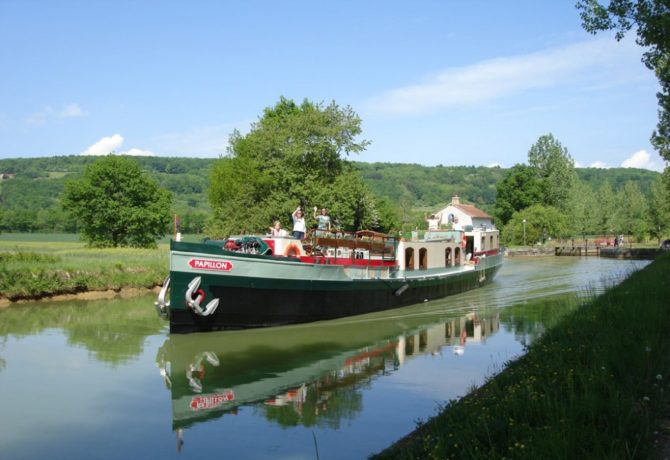 Barging the Canals of France