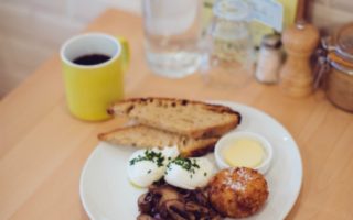 HolyBelly: Great Coffee and Seasonal Food in Paris