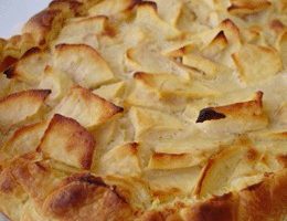 Clafoutis aux pommes ou aux poires / Apple or Pear Clafouti