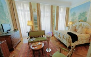 Hotel Le Cep in Beaune: A Burgundian Treasure
