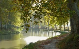 Barging the Burgundy Canals on Apr&egrave;s Tout