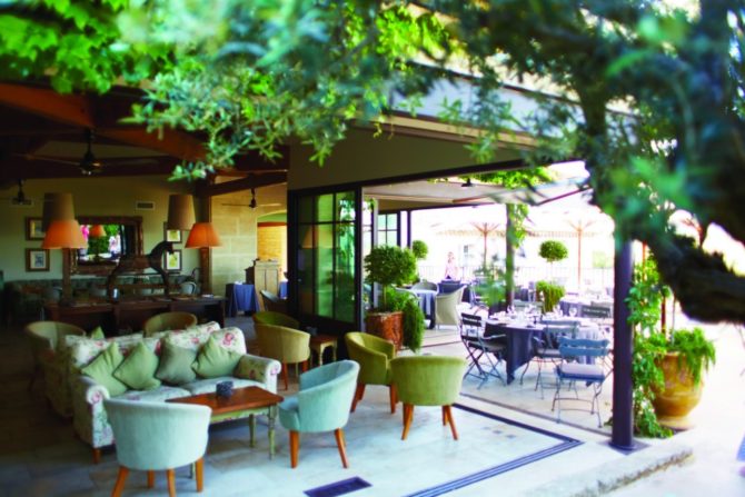 Where to Eat in Provence: Hôtel Crillon le Brave