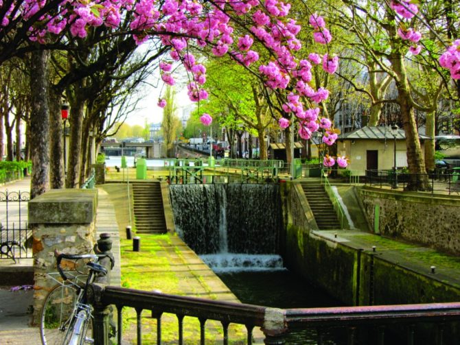 Parisian Walkways: Canal Saint-Martin