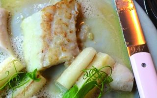 Paris Restaurant Buzz: Clown Bar