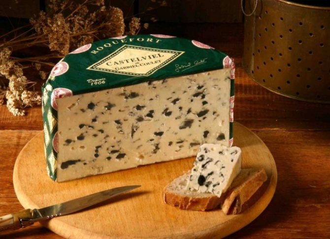 French Cheese Etiquette: Roquefort