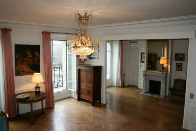 Paris Real Estate: A Dream Apartment on the Île Saint-Louis