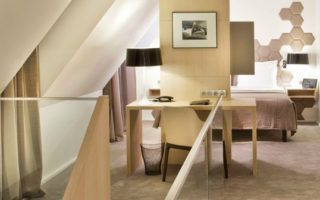 Reviewed: Hotel California near the Champs-&Eacute;lys&eacute;es, Paris