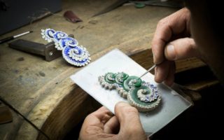 Van Cleef & Arpels: Private Jewelry Exhibitions and Paris Workshops