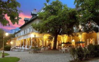 Ch&acirc;teau des Comtes de Challes: Where to Stay near Chamb&eacute;ry in the Alps