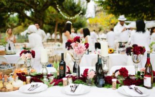 D&icirc;ner &agrave; San Francisco: How the Paris of the Pacific Interprets the White Dinner
