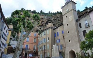 Picturesque Provence: A Riviera Day Trip to the Village of Cotignac
