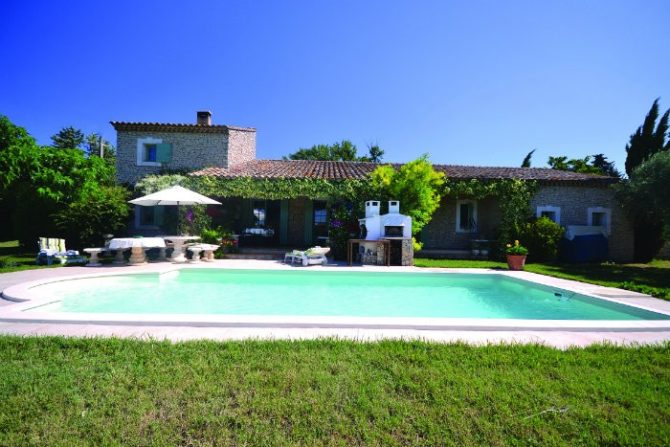 Property Market in Provence: The Lowdown on the Luberon and the Alpilles