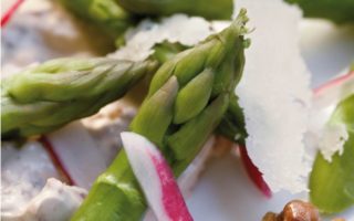 Green Asparagus with Radish and Walnut R&eacute;moulade