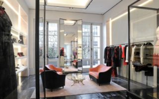 Paris Shopping: Alexander McQueen on rue Saint-Honoré