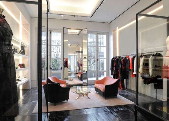 Paris Shopping: Alexander McQueen on rue Saint-Honoré
