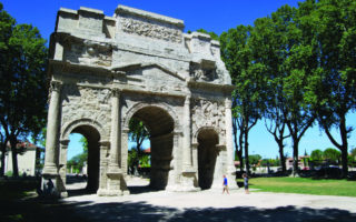 A Trip to the Historic Towns of Orange and Arles in Provence