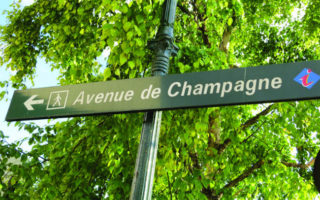 Read the Signs: Avenue de Champagne