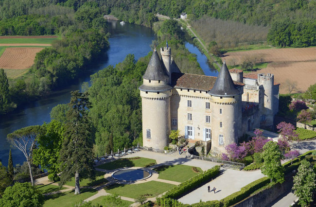 Where to Stay near Cahors: Chateau de Mercuès