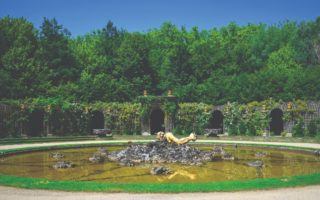 My Life in Paris: A Touch of Reine Fall