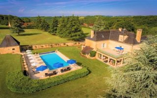 Win an Overnight Stay in an 18th-century Château for up to 14 Guests worth $473