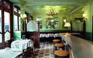 Paris Restaurant Reviews: Le Chardenoux by Chef Cyril Lignac