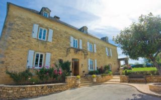 Win an Overnight Stay in an 18th-century Château for up to 14 Guests worth $425