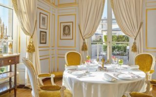 Restaurant Review: Les Cents Marches in Versailles