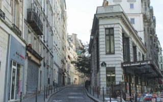 Read the Signs: Rue de la Lune in Paris