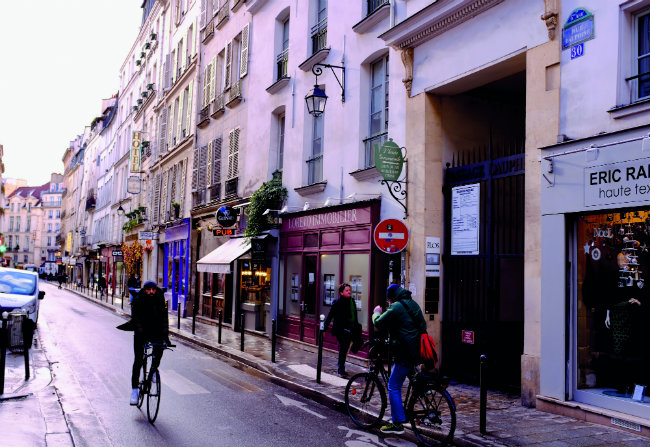 Parisian Walkways: Rue Dauphine on the Left Bank