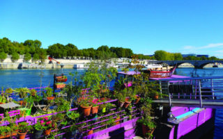 Paris Houseboats: Living and Partying on the Seine’s Péniches