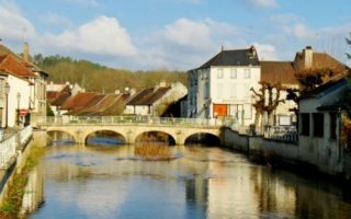 Interview with Janet Hulstrand, Author of “Demystifying the French”