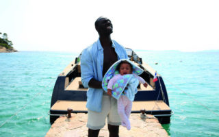 French Film Reviews: Demain Tout Commence, Starring Omar Sy