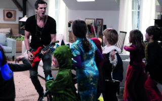 French Film Reviews: Rock ‘N Roll, Starring Guillaume Canet