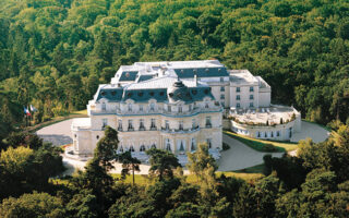 16 Places to Stay and Eat in Hauts-de-France