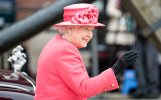 7 Reasons The Queen Loved France (and why France will always remember her)