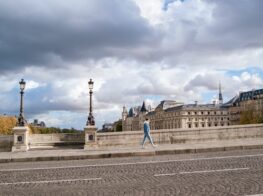 How to be Parisian: Exploring Paris on Foot...