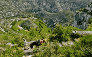 Exploring the Cirque de Navacelles