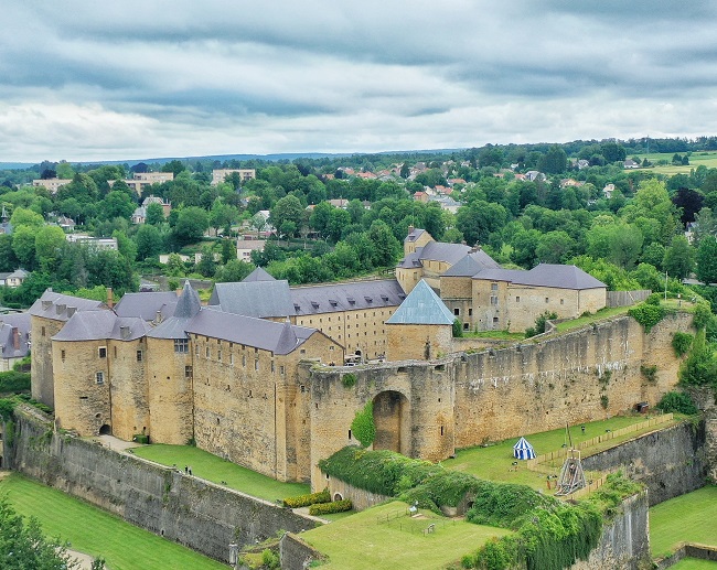 Sedan : le plus grand château fort d'Europe !