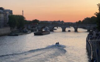 Carnet de Voyage: My 20 Walks in Paris