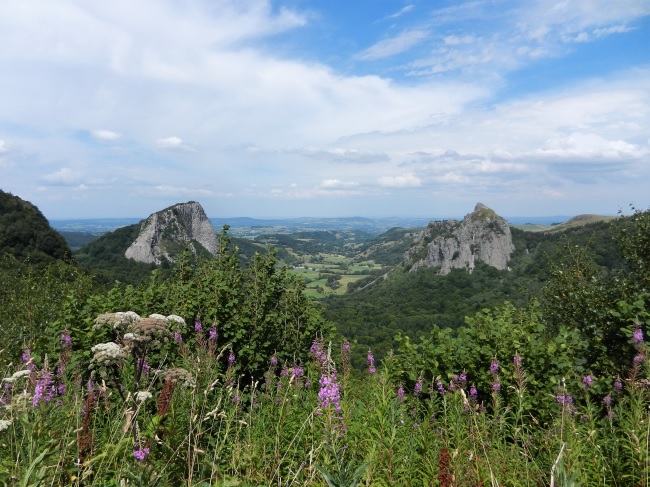 Carnet de Voyage: Volcanoes and Vichy in the Auvergne 